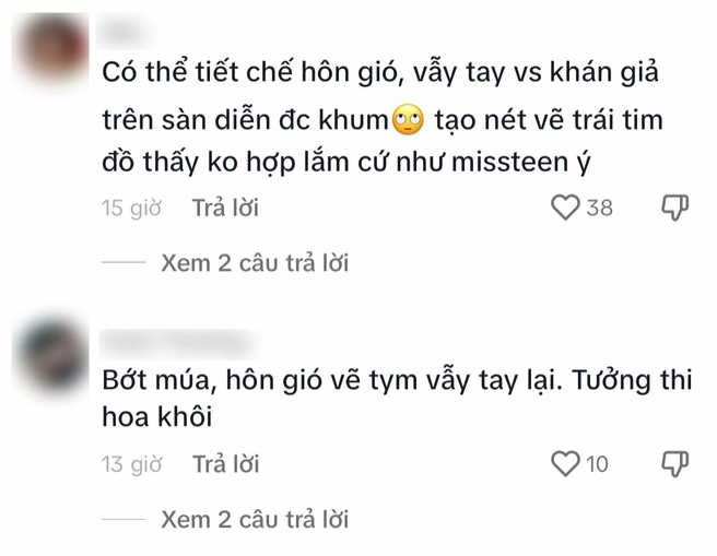 Á hậu Phương Nhi biểu diễn bikini đầy tự tin