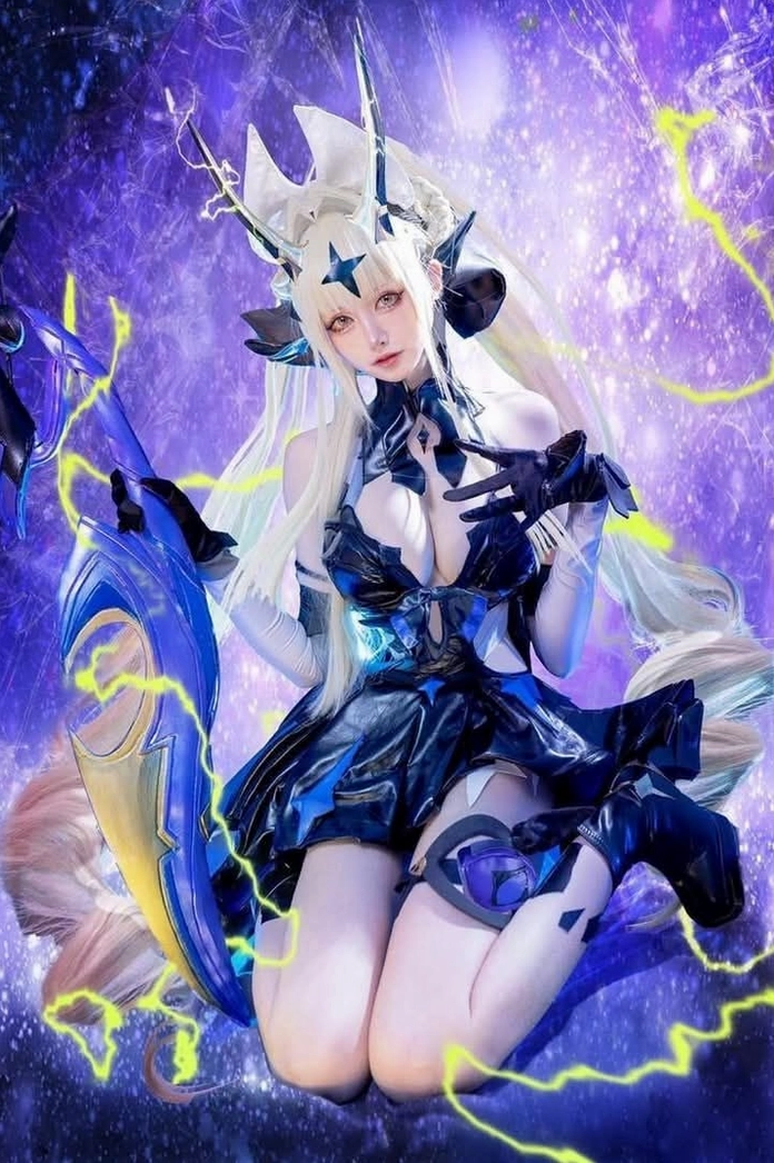 Ảnh cosplay Liên Quân gái xinh thần thái cuốn hút