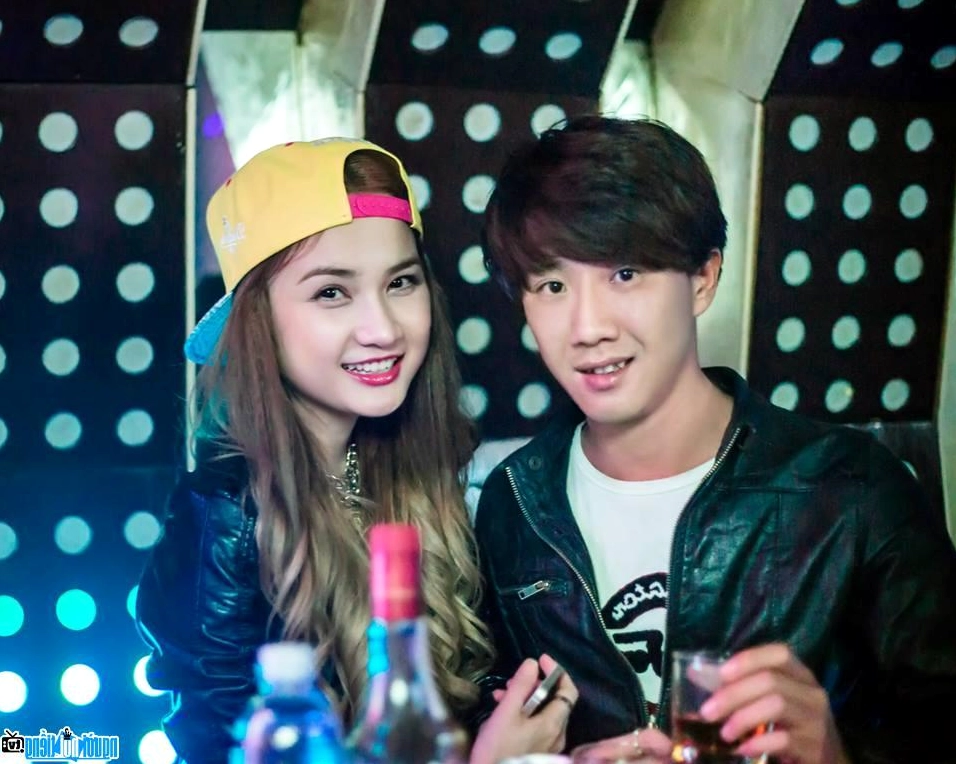 Ảnh của Windy Quyên DJ sinh ở Vĩnh Long Việt Nam với vẻ đẹp đằm thắm