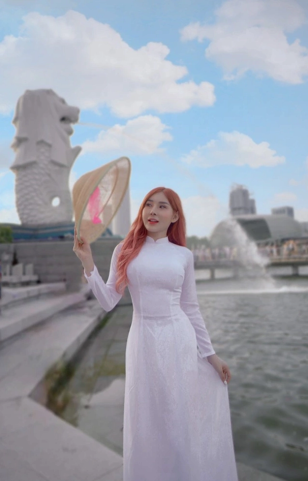 ảnh dj t tina áo dài