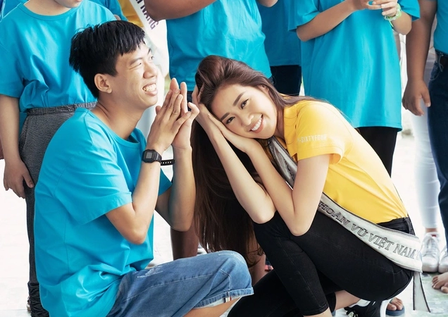 Ảnh hoa hậu khánh vân tự tin tỏa sáng