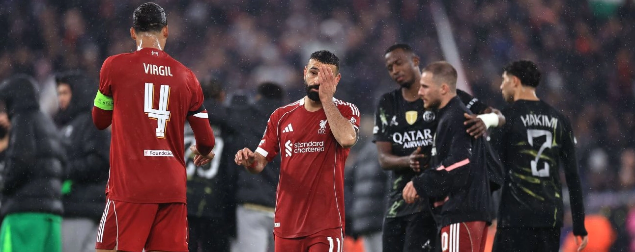 Ánh mắt sắc lẹm của vị sát thủ lừng danh trên sân cỏ