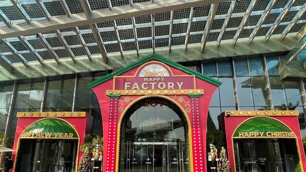 Bức ảnh check-in độc đáo tại sảnh Lotte Center