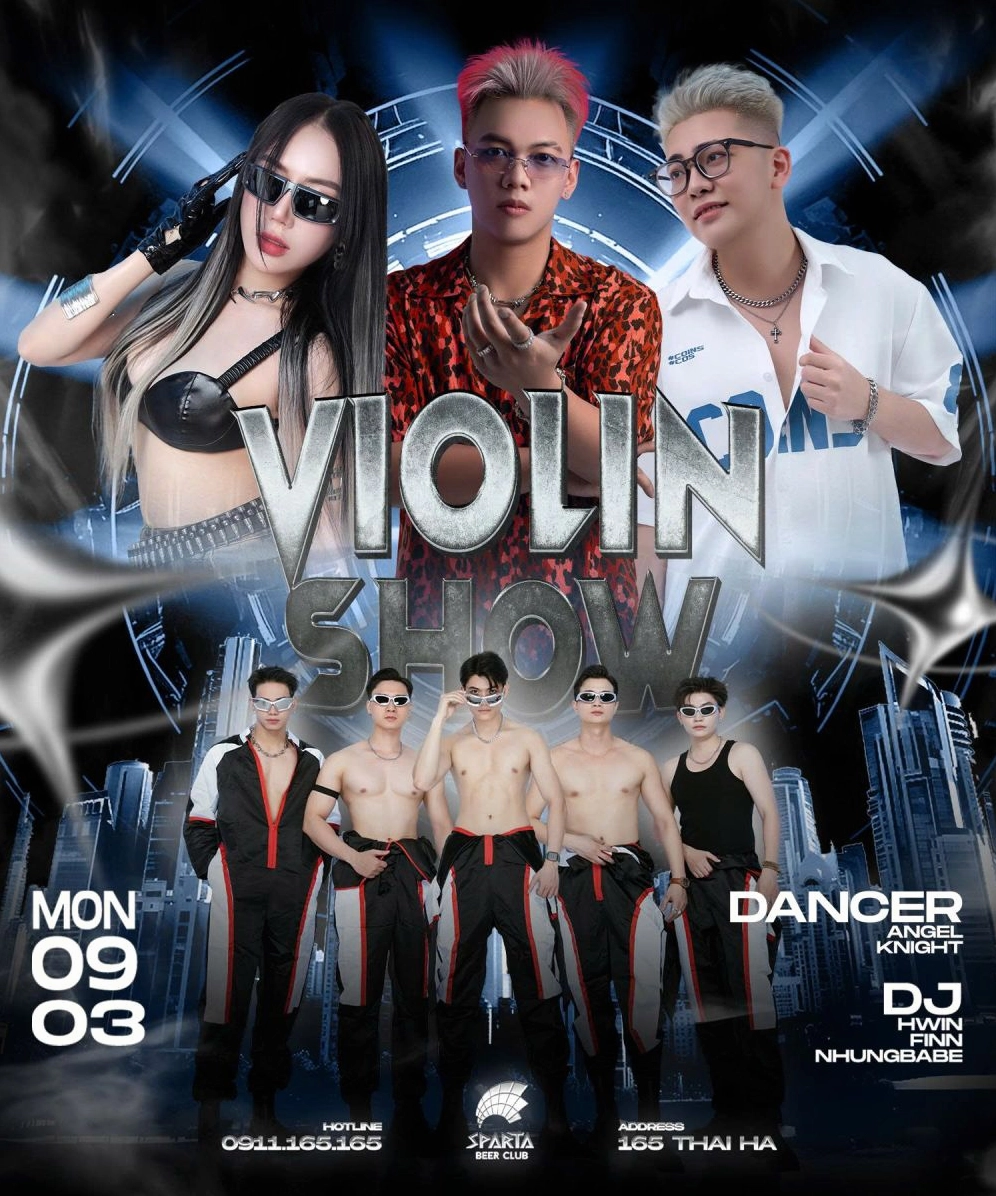 Bức ảnh dj mie đánh nhạc cực sung trên sân khấu lớn với ánh sáng huyền ảo