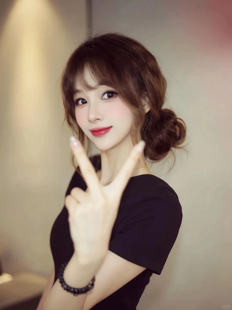 Bức ảnh girl Trung Quốc với biểu cảm dễ thương vô đối