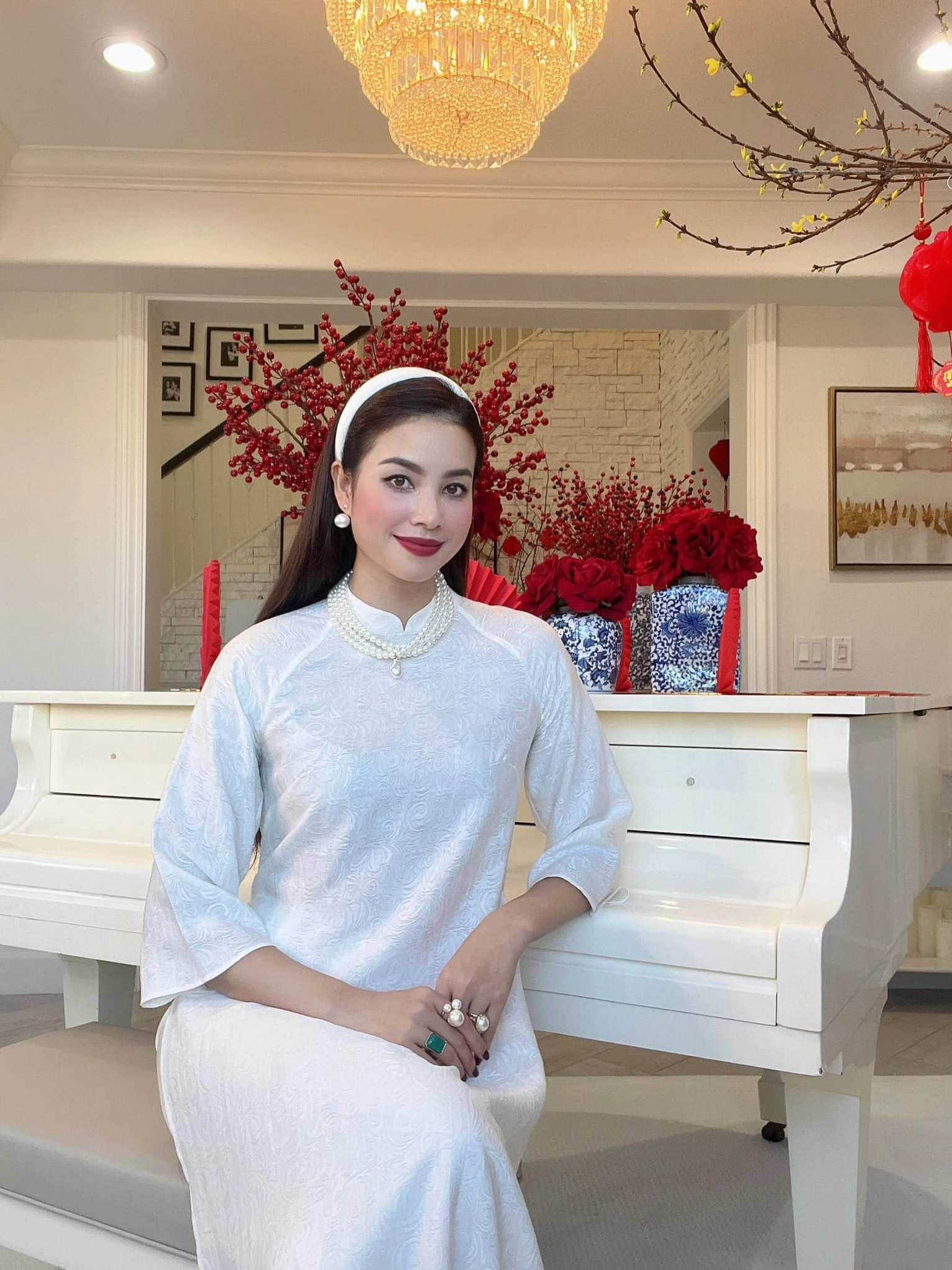 Bức ảnh kỷ niệm của hai vợ chồng