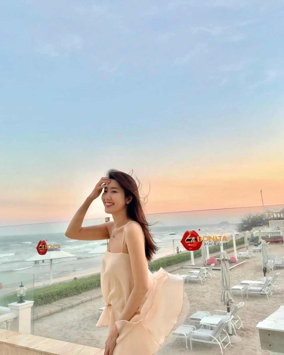 Bức ảnh nền hoàn hảo với vóc dáng nuột nà của hot girl bikini