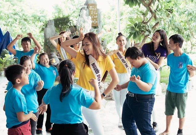 Cận cảnh nhan sắc ngọt ngào của hoa hậu khánh vân