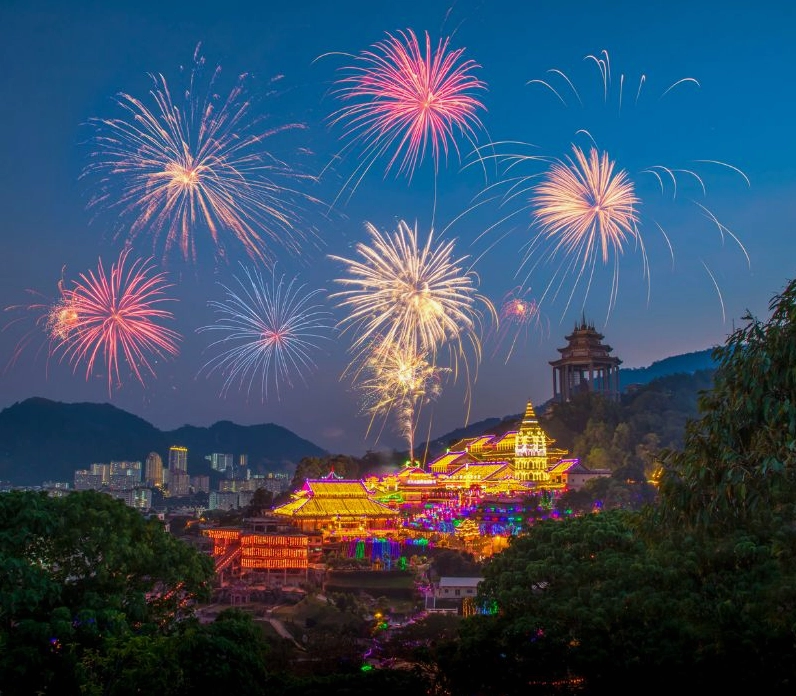 Cảnh quan văn hóa tâm linh lân cận