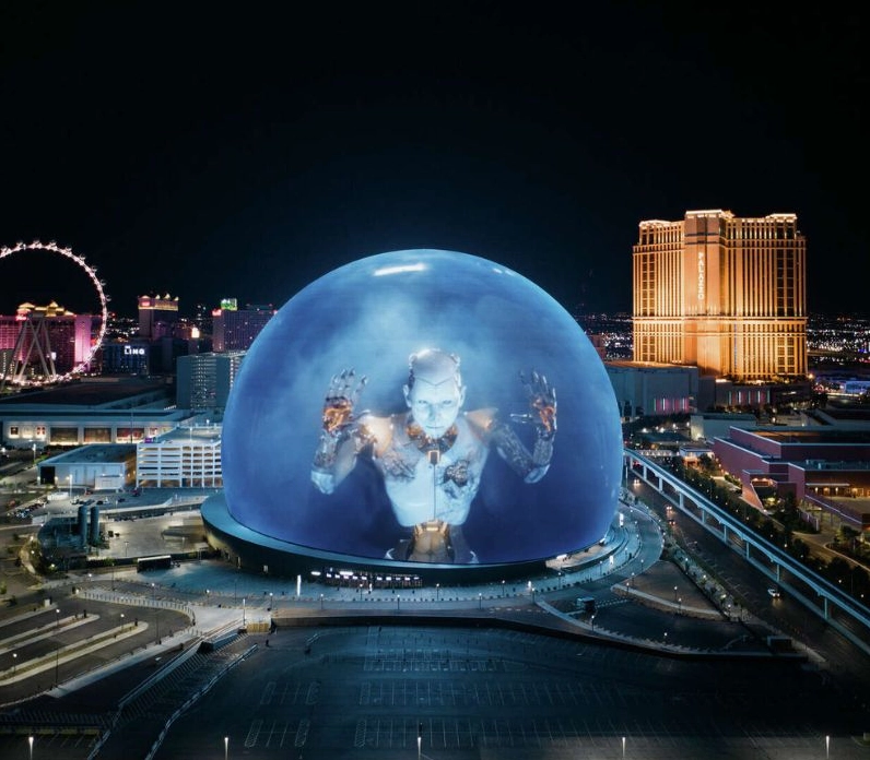 Cấu trúc hình học kỳ lạ so sánh với các công trình đương đại