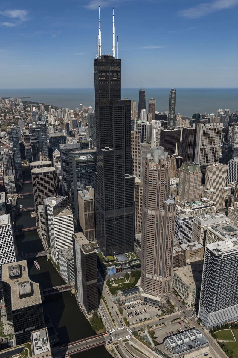 Chi tiết kiến trúc bên ngoài Willis Tower