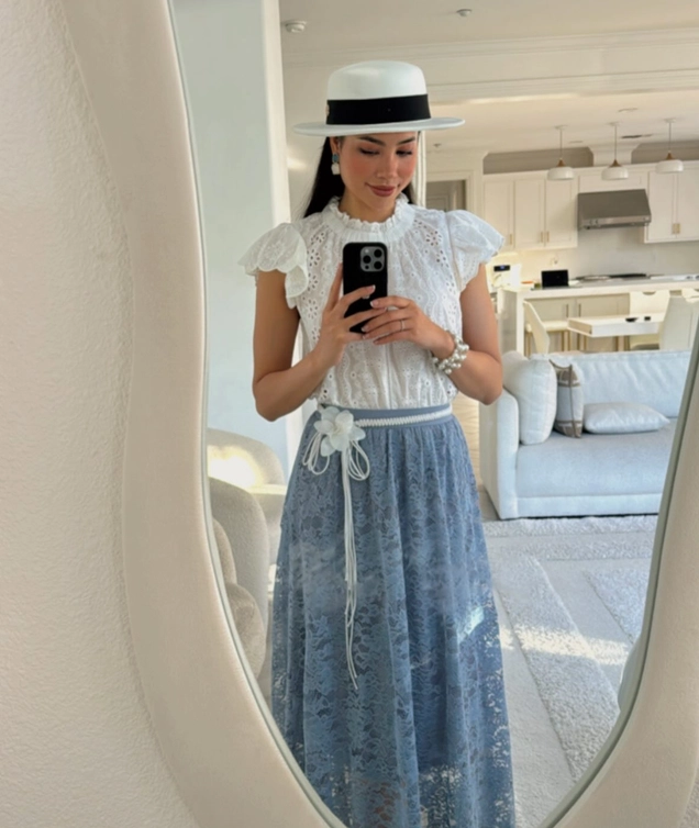 Cuộc sống như mơ của Phạm Hương