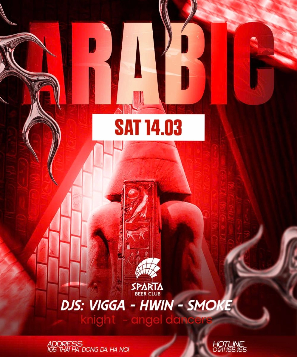 DJ Mie tỏa sáng với nụ cười đặc trưng trên sân khấu