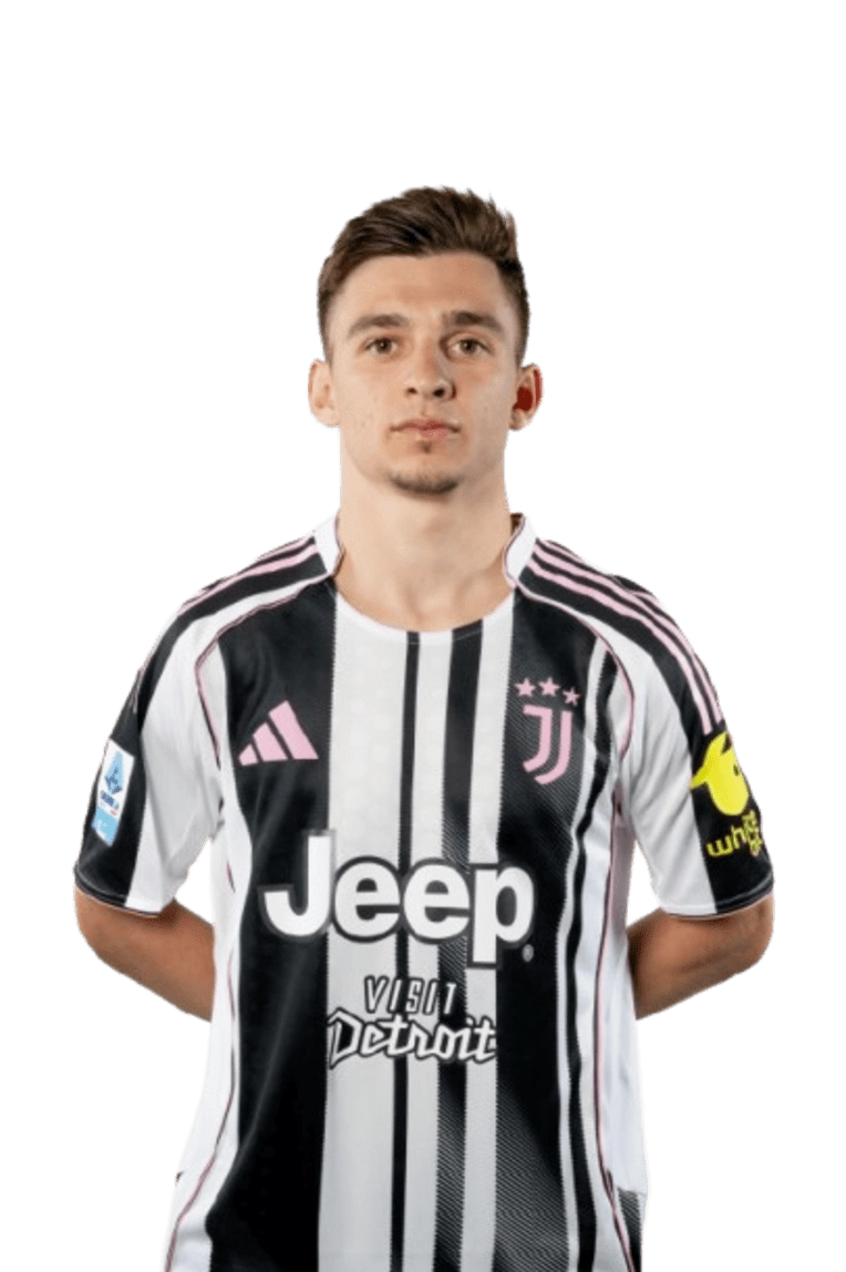 Francisco Conceição thi đấu đầy tốc độ bên hành lang cánh