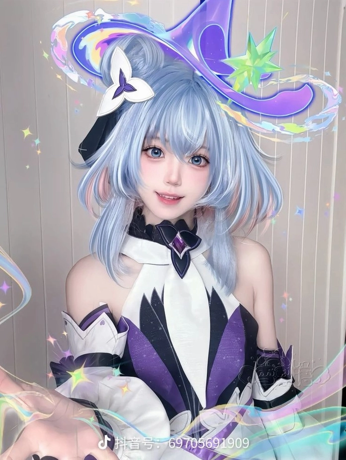 Gái cosplay Liên Quân với trang phục cuốn hút