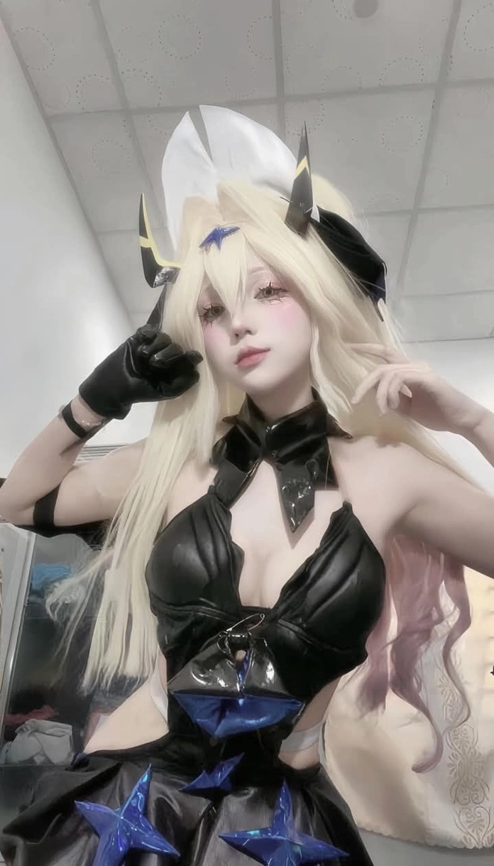 Gái xinh cosplay Liên Quân Mobile phong cách sexy