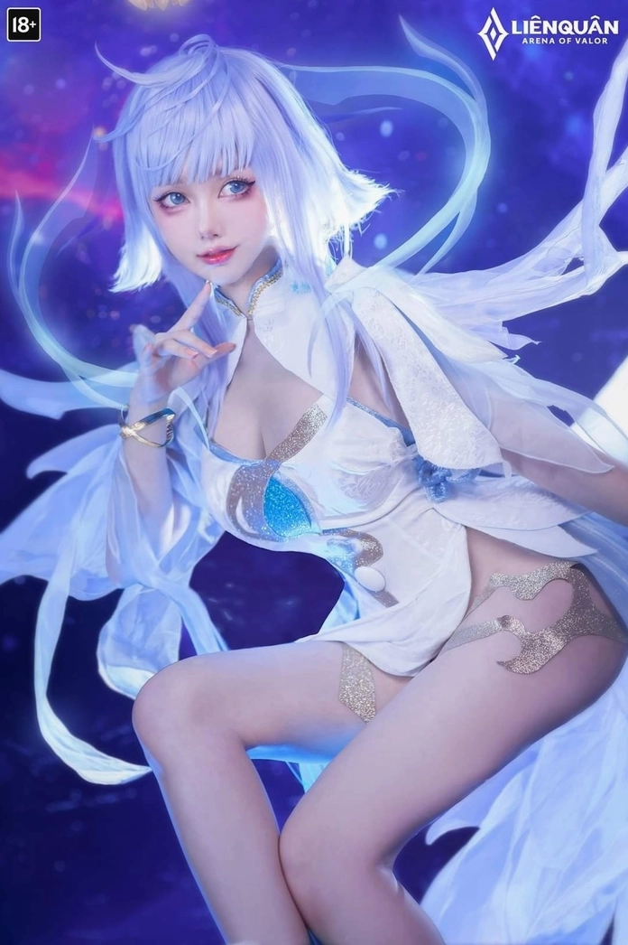 Gái xinh cosplay tướng Liên Quân quyến rũ