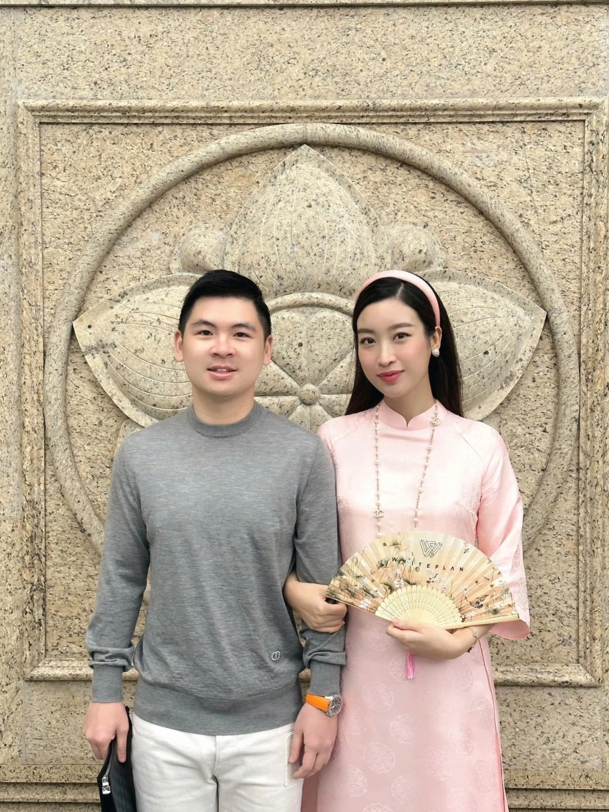 Gia đình nhỏ hạnh phúc của Hoa hậu Đỗ Mỹ Linh khiến nhiều người ngưỡng mộ