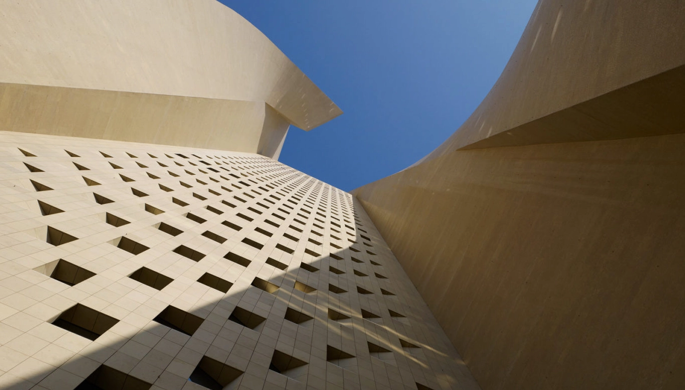 Góc nhìn cận cảnh các chi tiết kiến trúc độc đáo của tòa tháp