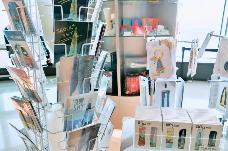 Góc nhìn độc đáo phô diễn sự vĩ đại của Lotte World Tower so với các công trình lân cận