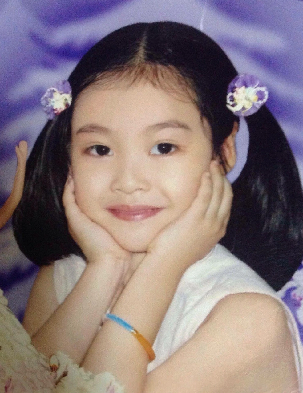 Hình ảnh đáng yêu của hoa hậu các dân tộc Việt Nam Nông Thúy Hằng khi còn bé