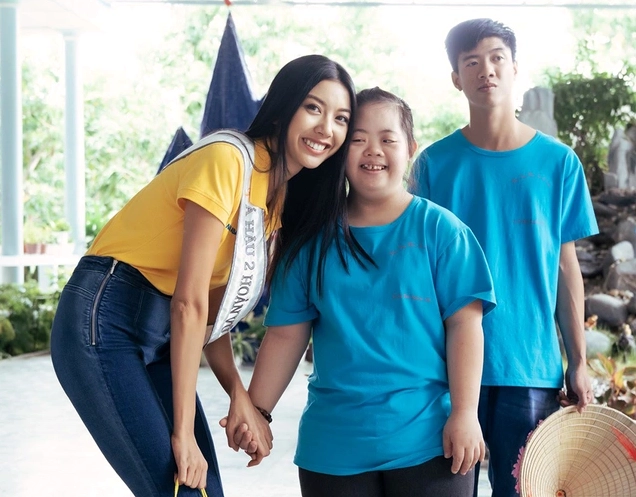 Hình ảnh hoa hậu khánh vân sang trọng trong sự kiện