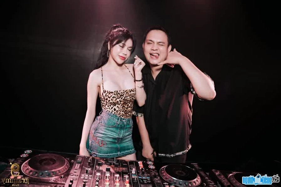 Hình ảnh mới đầy cuốn hút của DJ Ngân Lady với phong cách hiện đại