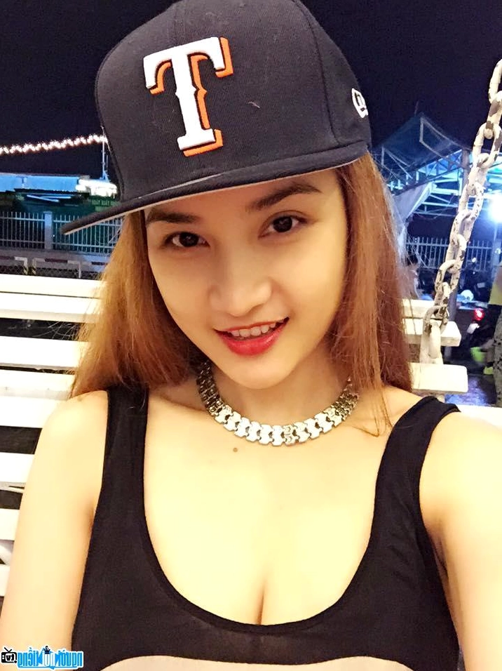 Hình ảnh mới nhất về DJ Windy Quyên xinh đẹp và rạng rỡ