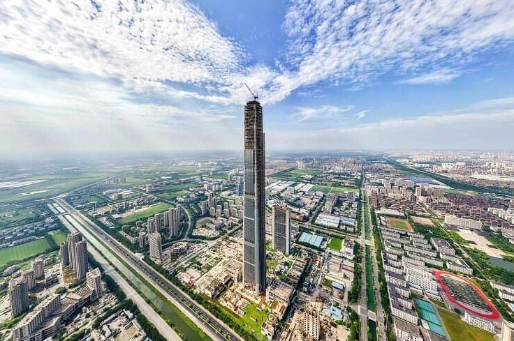 Hình ảnh một siêu dự án kiến trúc khổng lồ đang trong quá trình thi công dang dở