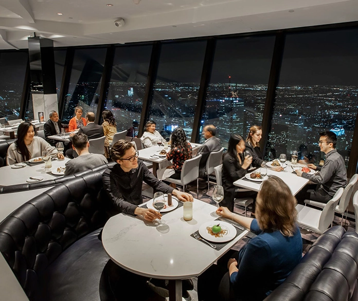 Hình ảnh phần móng vững chãi của ngọn tháp CN Tower