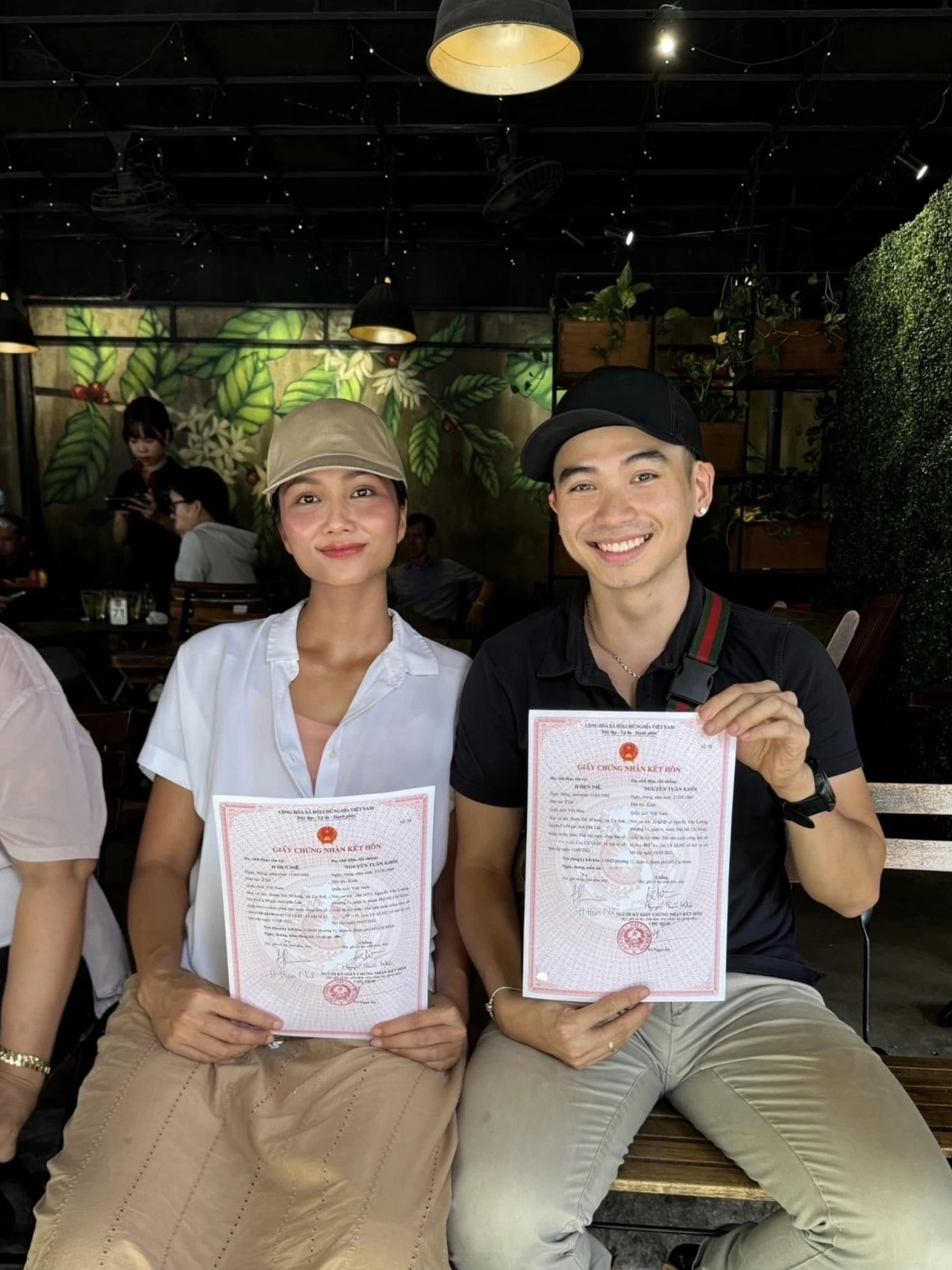 Hình ảnh rạng rỡ của hoa hâu hhen nie bên nhiếp ảnh gia