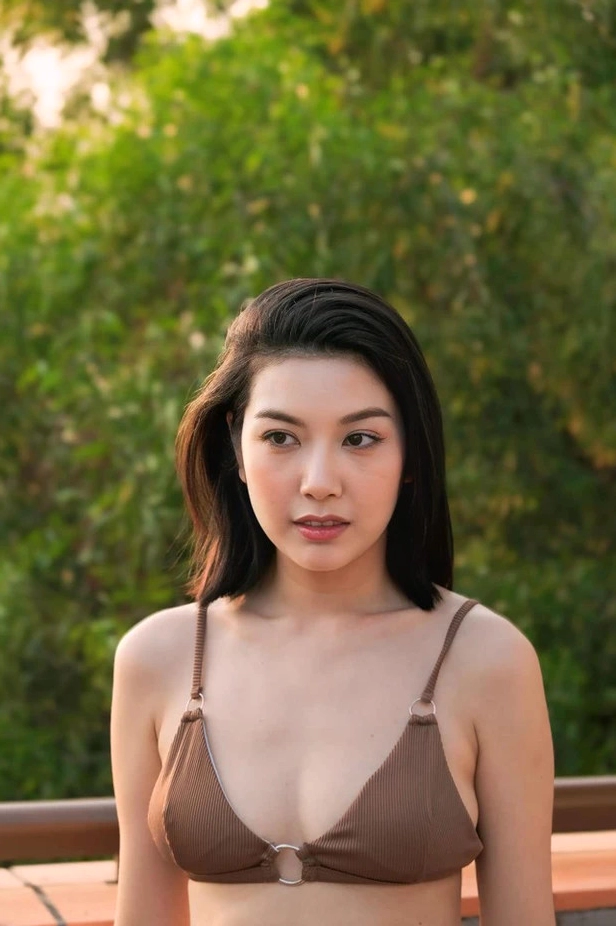 Hình ảnh Thụy Vân quyến rũ trong bộ ảnh bikini mới nhất