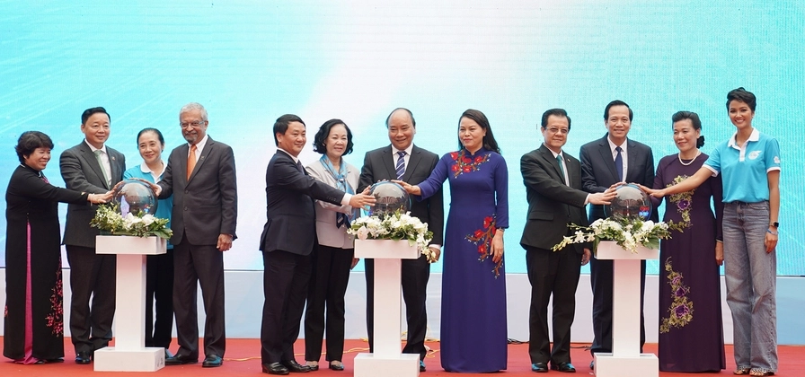 Hình minh họa nét rạng rỡ của phái đẹp