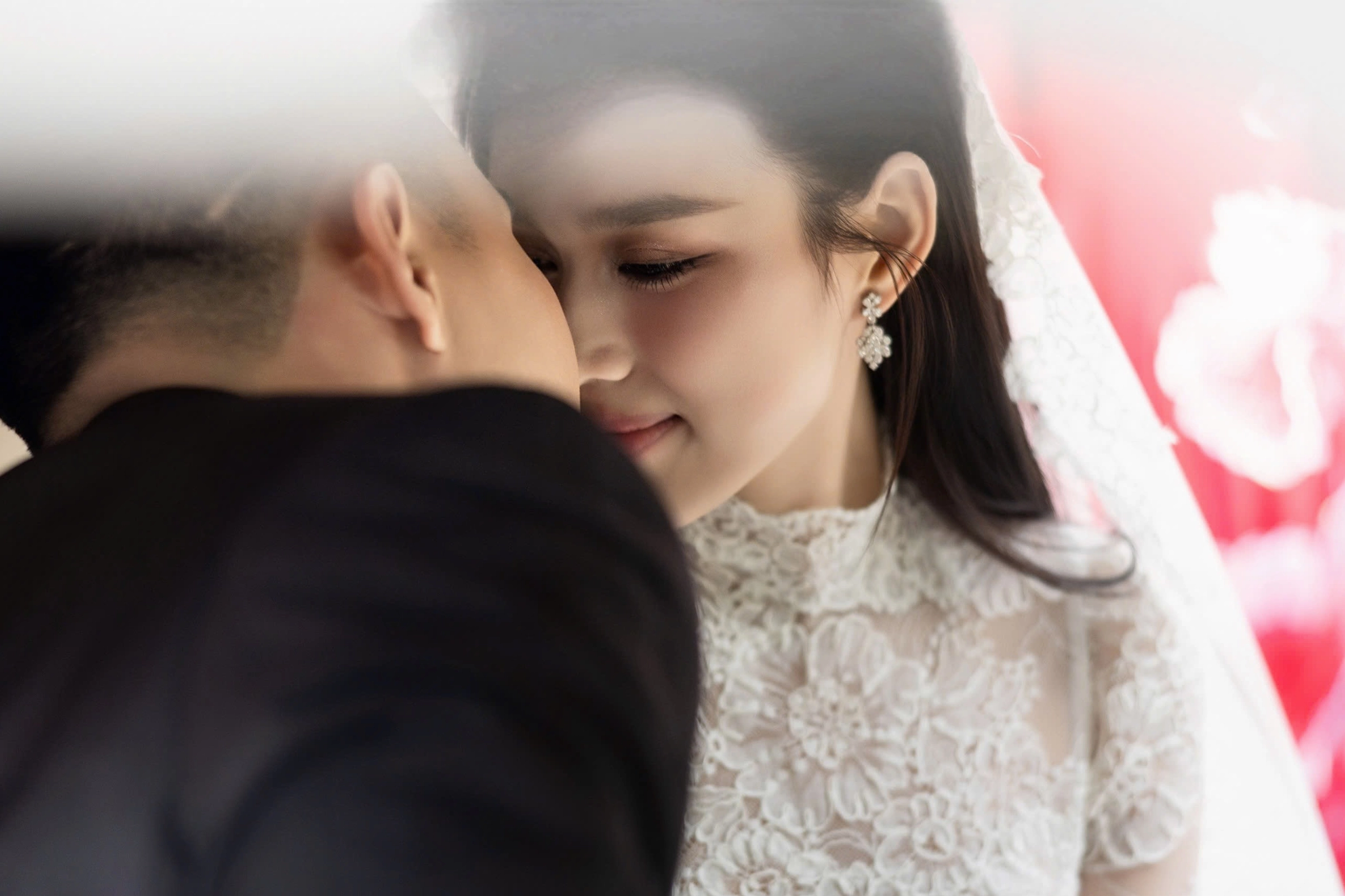 Hoa hậu đỗ hà và nụ cười tỏa nắng