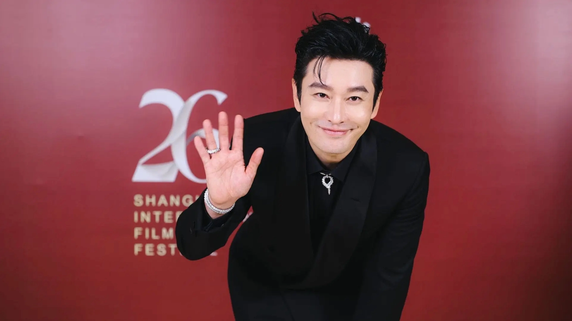 Huỳnh Hiểu Minh thu hút sự chú ý của truyền thông