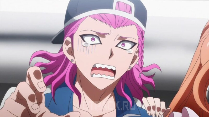 Kazuichi Soda với hàm răng cá mập