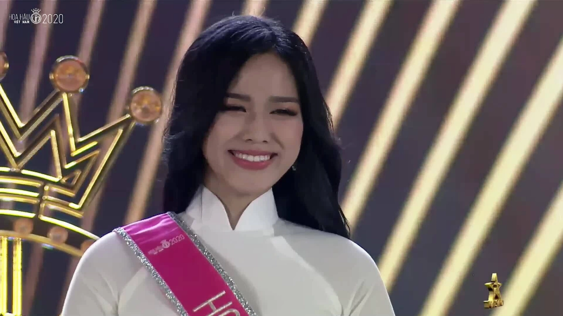 Khoảnh khắc đỗ thị hà đăng quang hoa hậu việt nam 2020