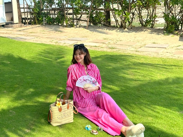 Khoe dáng nuột nà trong chuyến du lịch nghỉ dưỡng