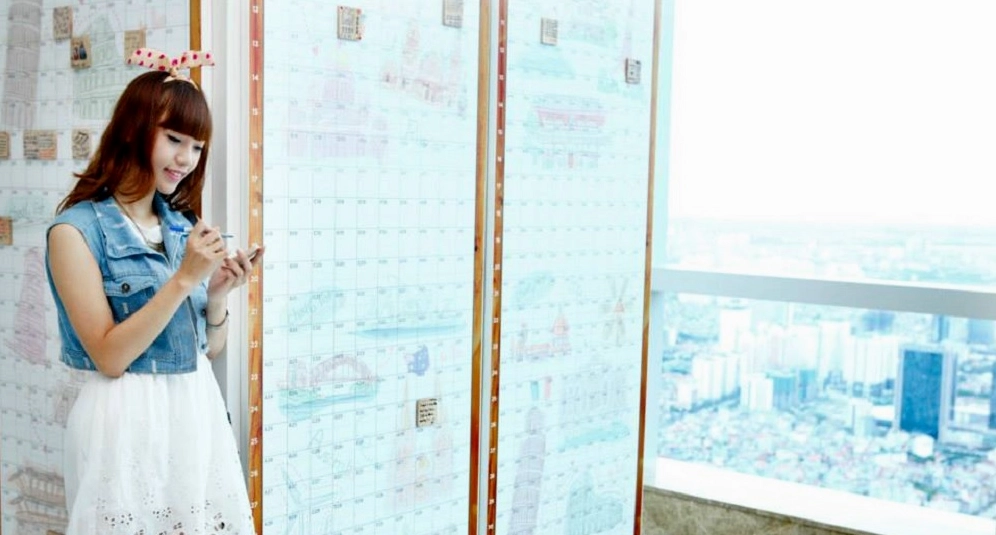 Không gian bức tường Wish Wall mờ ảo tại đài quan sát Landmark 72