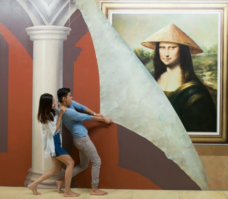 Không gian sảnh chờ vắng lặng trong những thời khắc yên bình