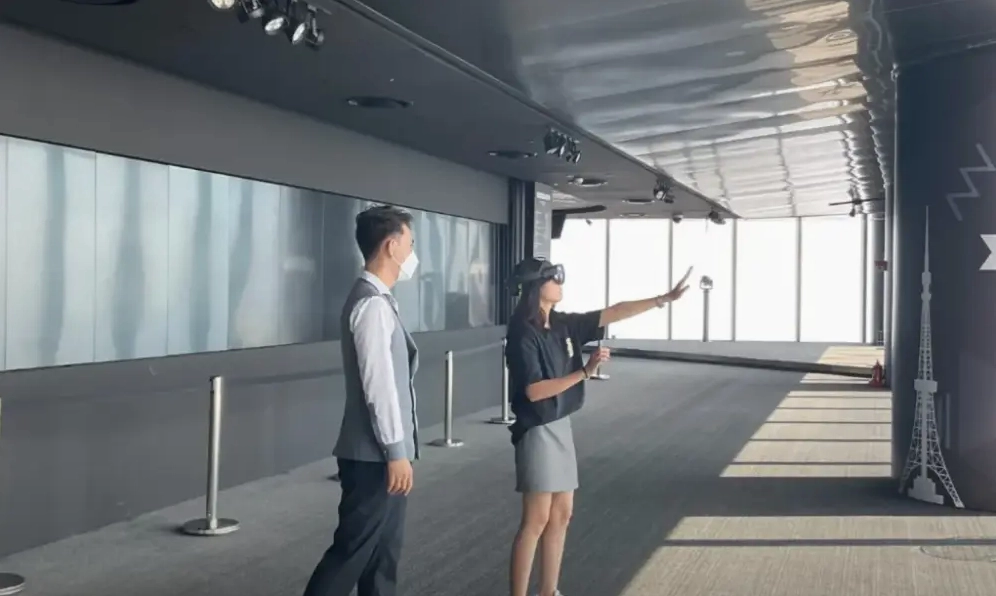 Khu vực trò chơi thực tế ảo đầy lôi cuốn tại đài quan sát