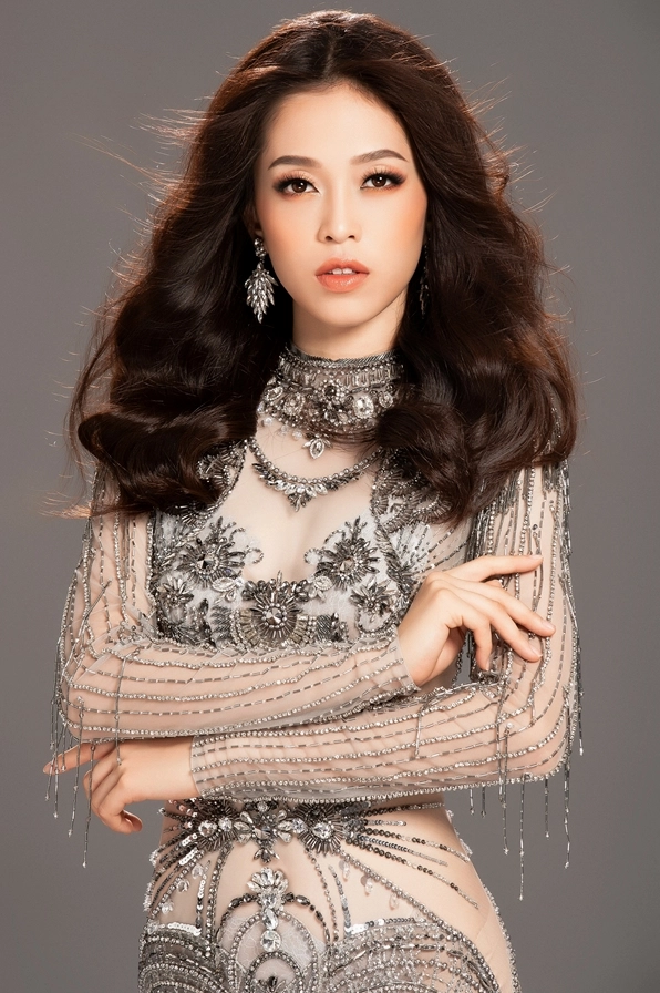 Khung cảnh đêm chung kết Hoa hậu Hòa bình Quốc tế 2018