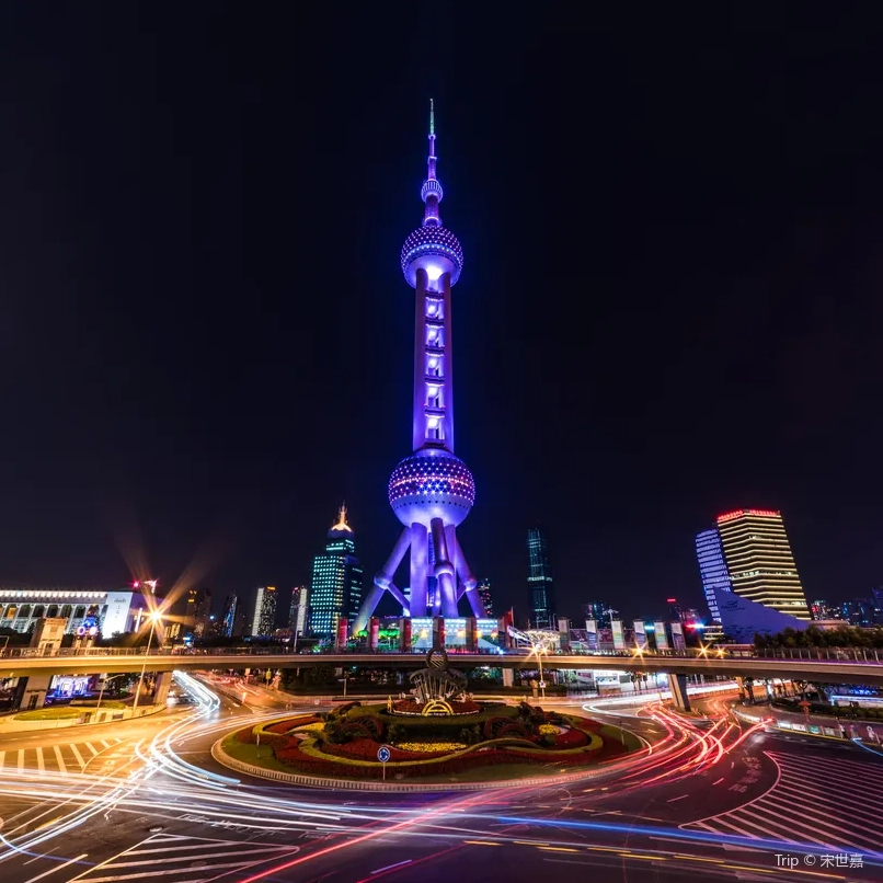 Kiến trúc tháp hài hòa cùng thiên nhiên