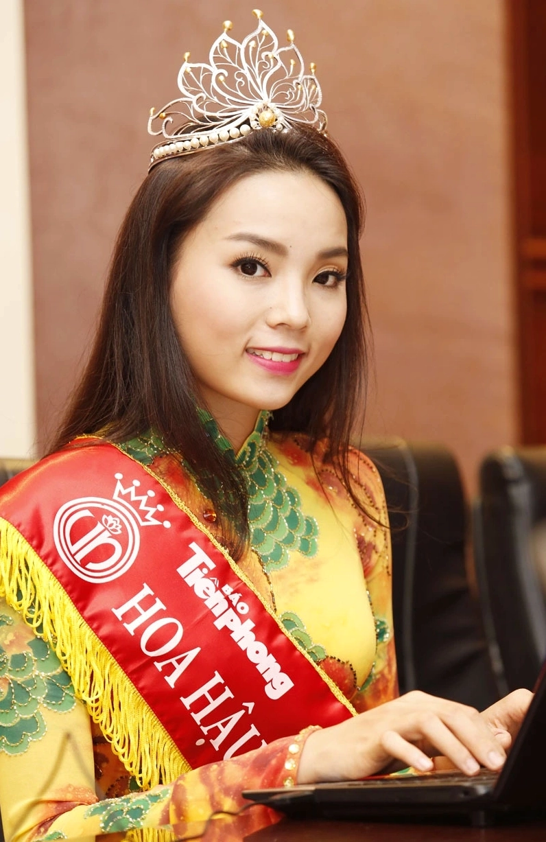 Kỳ Duyên trên sàn diễn thời trang đẳng cấp