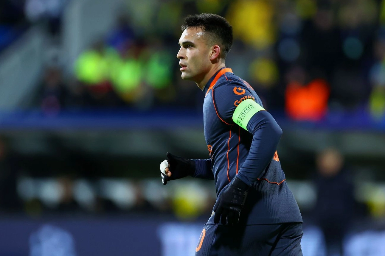 Lautaro Martinez of FC Internazionale Milano looks on during the UEFA Champions League 2025/26 League Knockout Play-off First Leg match between FK Bodo/Glimt and FC Internazionale Milano at Aspmyra Stadion on February 18, 2026