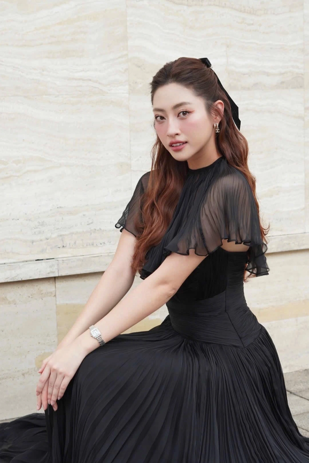 Lương Thùy Linh khoe nhan sắc đỉnh cao tuổi 24