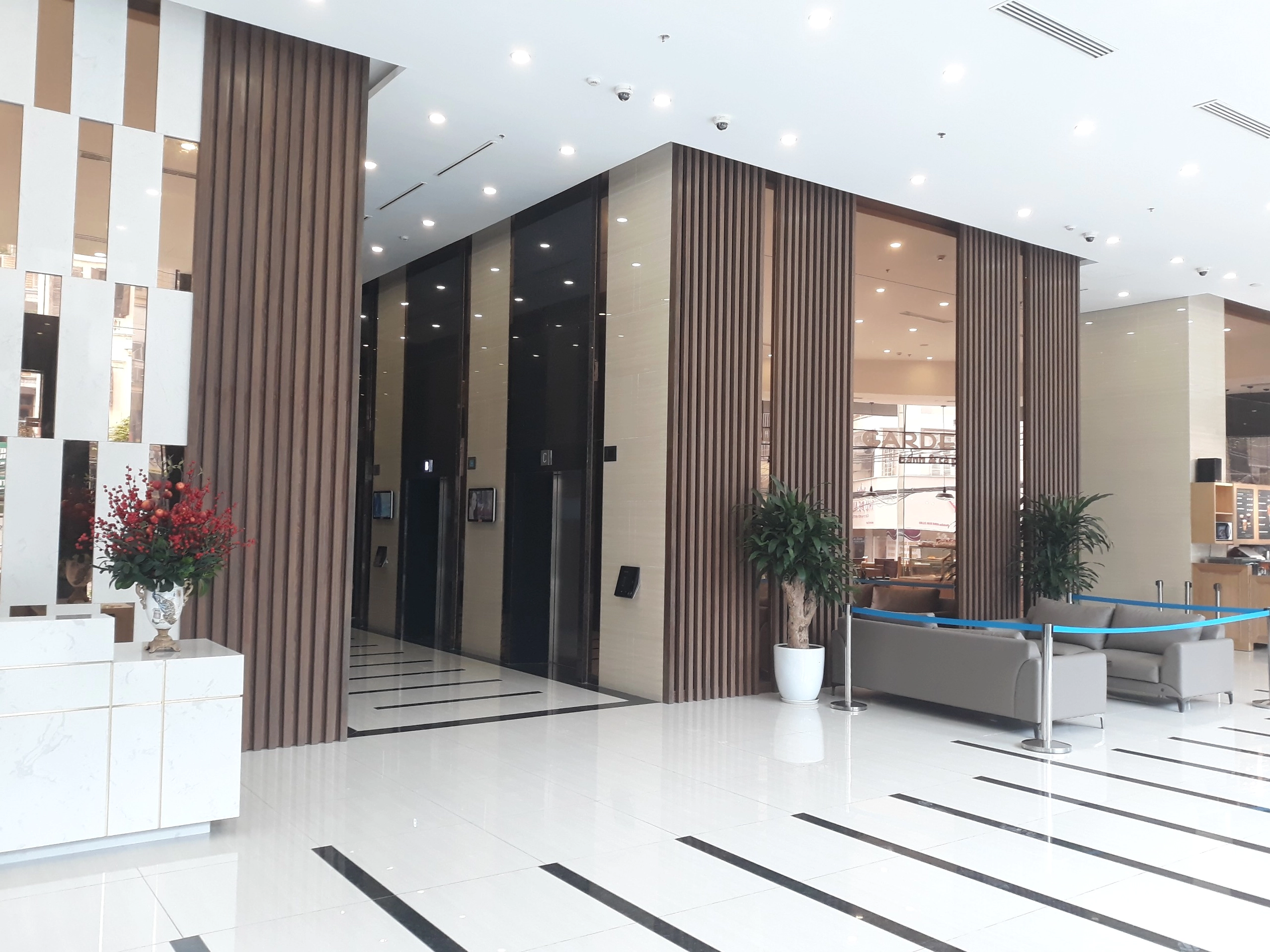 Mảng tường ốp đá tự nhiên mang hơi thở của thời gian