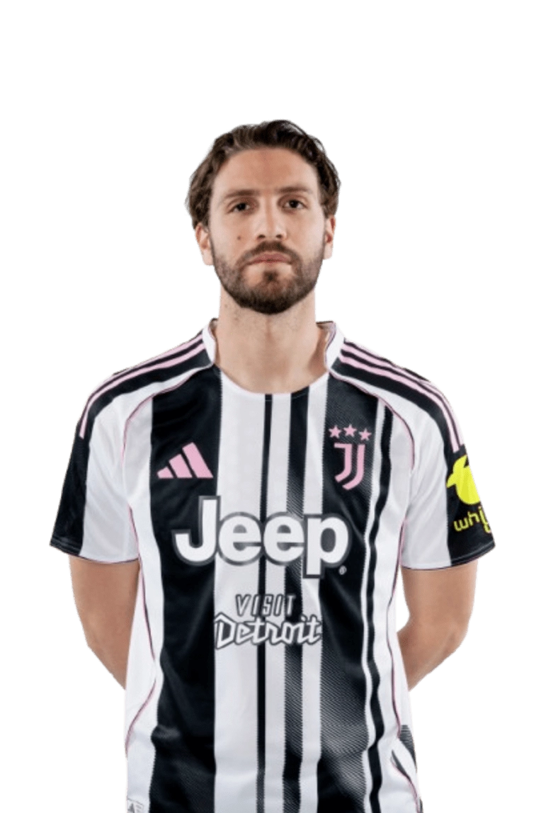 Manuel Locatelli tiền vệ kiến thiết lùi sâu làm nền tảng cho đội bóng