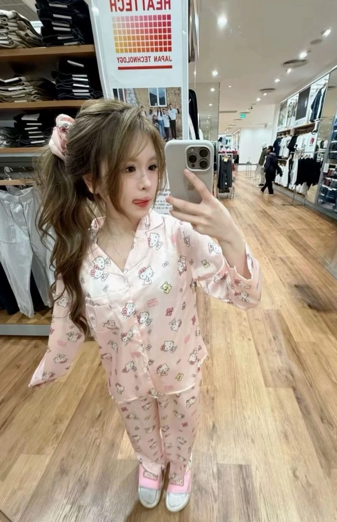 Một chút sexy điểm xuyết làm nổi bật thêm sức hấp dẫn khó chối từ