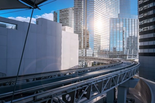 Một góc nhìn khác về không gian kiến trúc xung quanh khu vực ngọn tháp tại Nevada